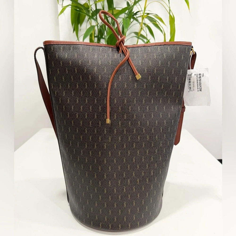 Saint Laurent Le Monogramme leather-trimmed printed coated-canvas bucket bag - Picture 5 of 16